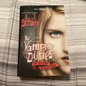 The Vampire diaries The return: nightfall by L.J smith